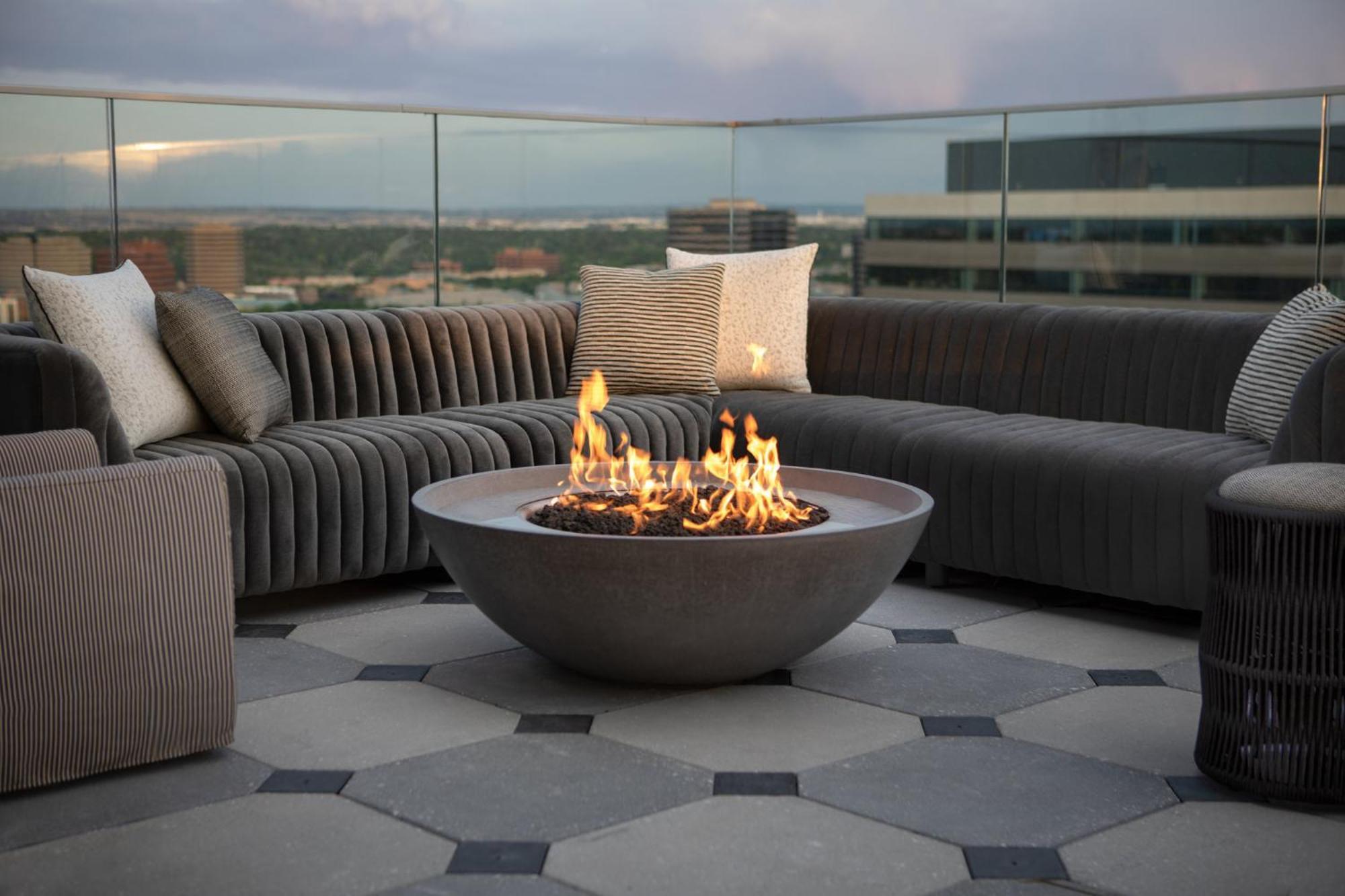 Kimpton Claret Hotel By Ihg Denver Bagian luar foto