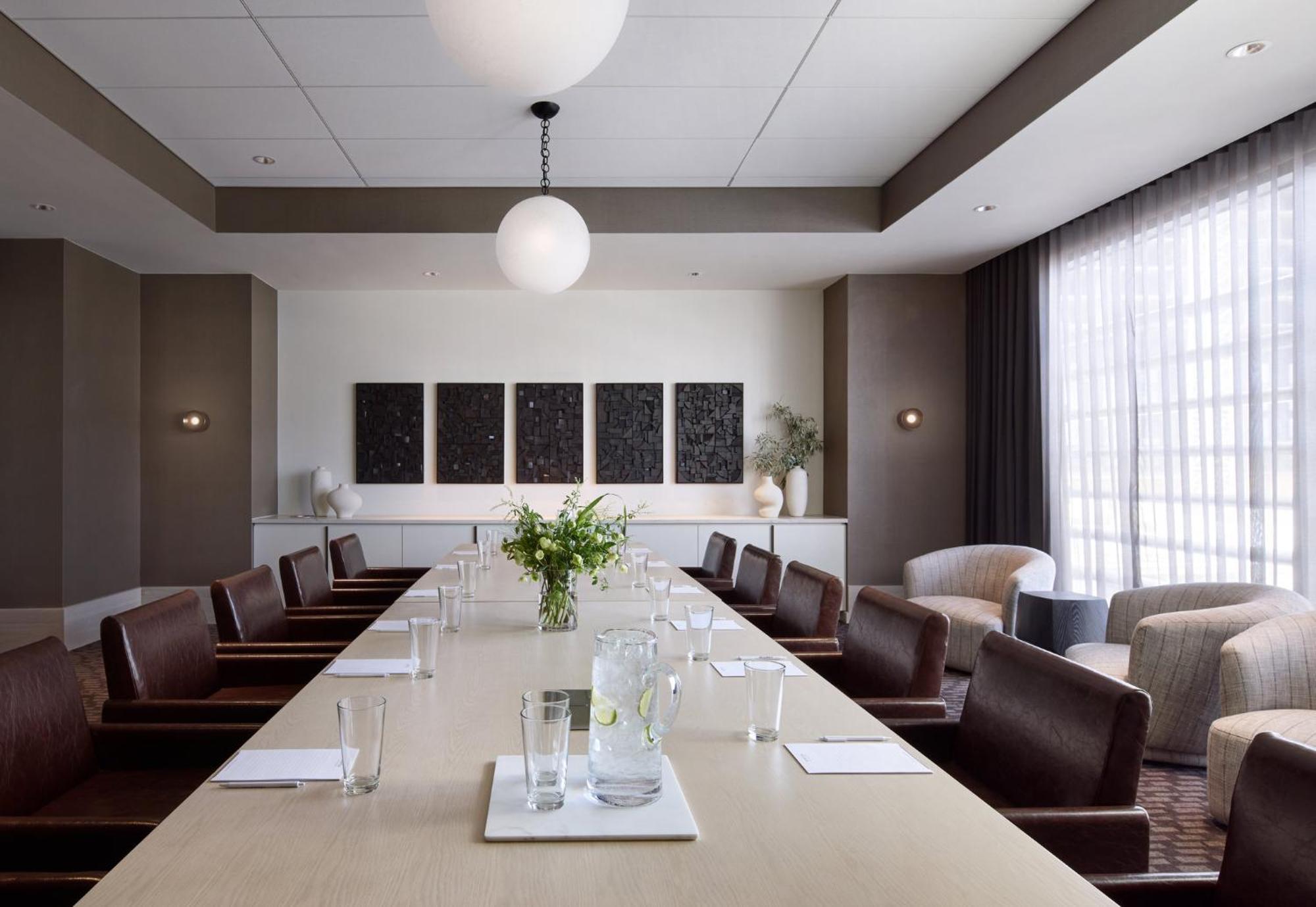 Kimpton Claret Hotel By Ihg Denver Bagian luar foto