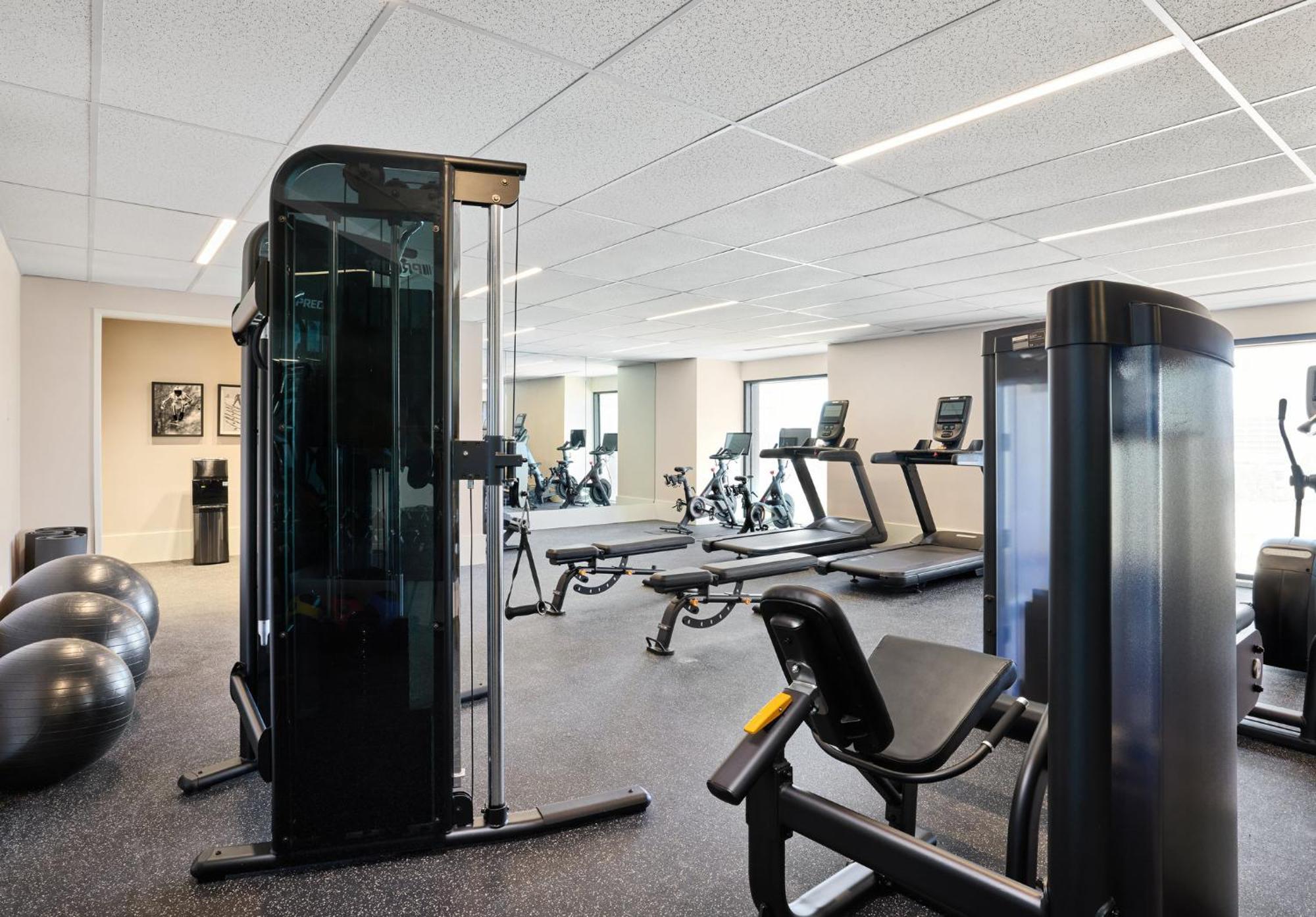 Kimpton Claret Hotel By Ihg Denver Bagian luar foto